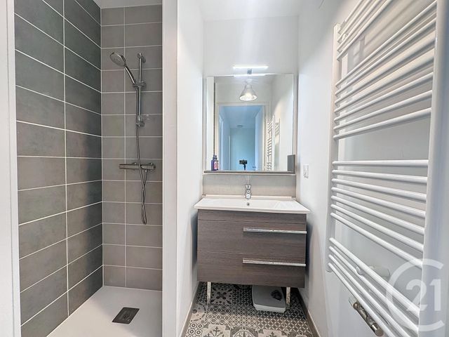 Afficher la photo en grand Appartement F4 à vendre - 4 pièces - 91.2 m2 - ARCACHON - 33 - AQUITAINE - Century 21 Duprat & Associés