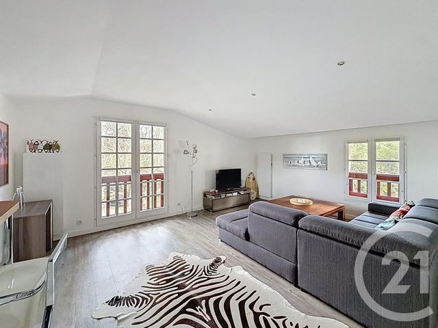 Appartement F2 à vendre - 3 pièces - 68.54 m2 - ARCACHON - 33 - AQUITAINE - Century 21 Duprat & Associés