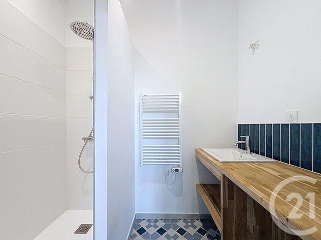 Appartement T3 à vendre - 3 pièces - 59.59 m2 - ARCACHON - 33 - AQUITAINE - Century 21 Duprat & Associés