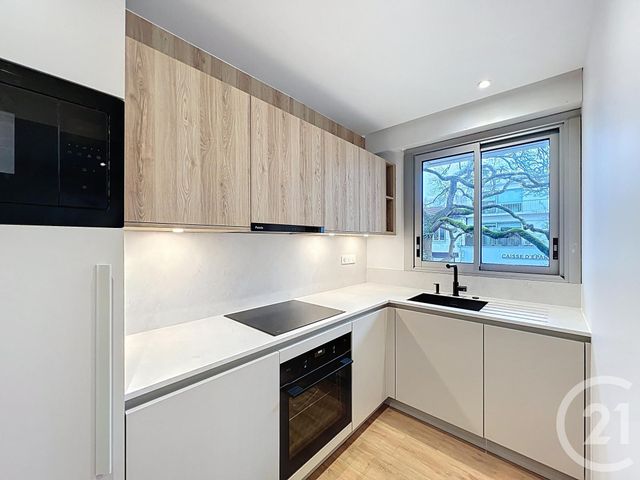 Appartement T3 à vendre - 3 pièces - 74.0 m2 - ARCACHON - 33 - AQUITAINE - Century 21 Duprat & Associés