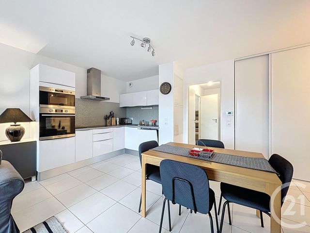 Appartement T3 à vendre - 3 pièces - 64.5 m2 - ARCACHON - 33 - AQUITAINE - Century 21 Duprat & Associés