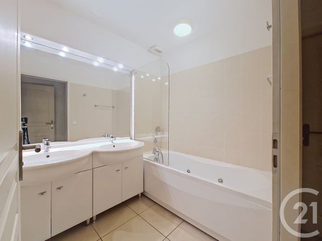 Appartement T2 à vendre - 2 pièces - 57.5 m2 - ARCACHON - 33 - AQUITAINE - Century 21 Duprat & Associés
