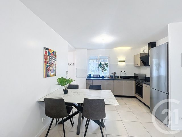 Appartement T3 à vendre - 3 pièces - 54.66 m2 - ARCACHON - 33 - AQUITAINE - Century 21 Duprat & Associés