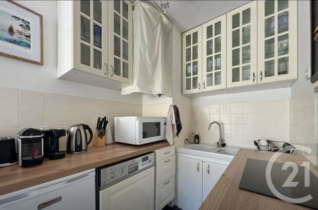 Appartement F2 à vendre - 2 pièces - 33.21 m2 - ARCACHON - 33 - AQUITAINE - Century 21 Duprat & Associés