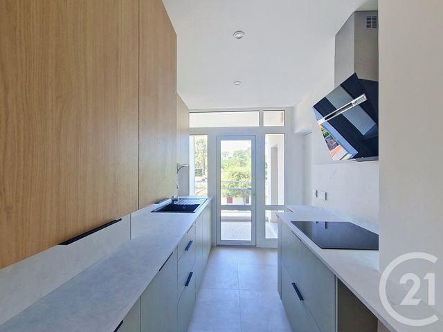 Appartement T3 à vendre - 3 pièces - 69.69 m2 - ARCACHON - 33 - AQUITAINE - Century 21 Duprat & Associés