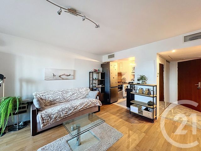 Appartement F2 à vendre - 2 pièces - 52.4 m2 - ARCACHON - 33 - AQUITAINE - Century 21 Duprat & Associés