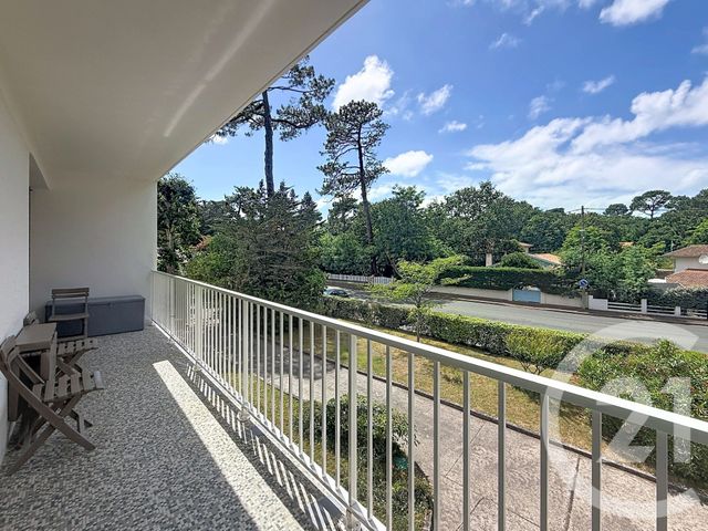 Appartement F2 à vendre - 2 pièces - 56.0 m2 - ARCACHON - 33 - AQUITAINE - Century 21 Duprat & Associés