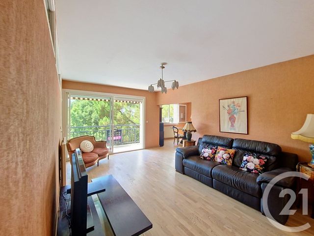 Appartement T3 à vendre - 3 pièces - 77.09 m2 - ARCACHON - 33 - AQUITAINE - Century 21 Duprat & Associés