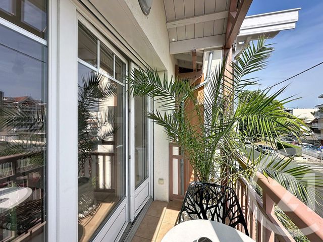 Appartement F3 à vendre - 3 pièces - 57.0 m2 - ARCACHON - 33 - AQUITAINE - Century 21 Duprat & Associés