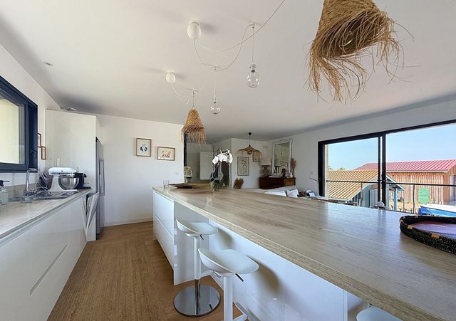 maison à vendre - 4 pièces - 104.71 m2 - GUJAN MESTRAS - 33 - AQUITAINE - Century 21 Duprat & Associés