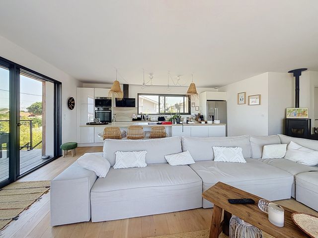 maison à vendre - 4 pièces - 104.71 m2 - GUJAN MESTRAS - 33 - AQUITAINE - Century 21 Duprat & Associés