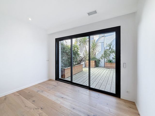 Afficher la photo en grand Appartement F6 à vendre - 5 pièces - 178.0 m2 - ARCACHON - 33 - AQUITAINE - Century 21 Duprat & Associés