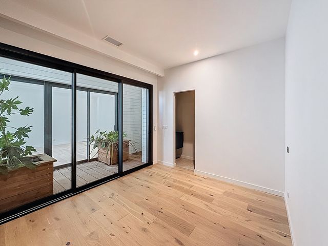 Afficher la photo en grand Appartement F6 à vendre - 5 pièces - 178.0 m2 - ARCACHON - 33 - AQUITAINE - Century 21 Duprat & Associés