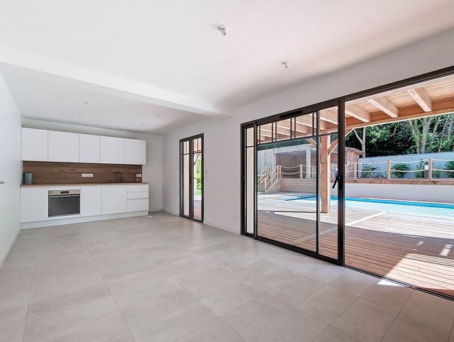 Afficher la photo en grand maison à vendre - 8 pièces - 273.0 m2 - ARCACHON - 33 - AQUITAINE - Century 21 Duprat & Associés