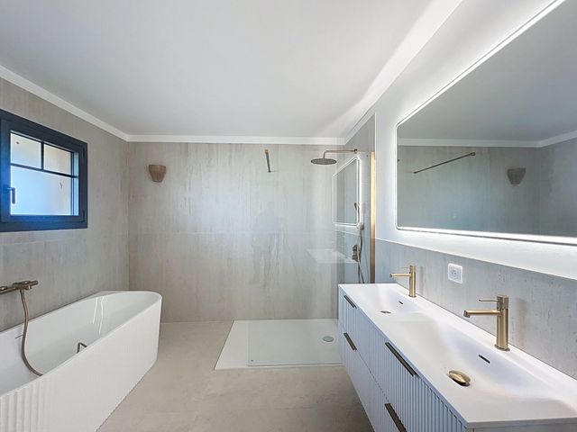 Afficher la photo en grand maison à vendre - 5 pièces - 174.57 m2 - PYLA SUR MER - 33 - AQUITAINE - Century 21 Duprat & Associés