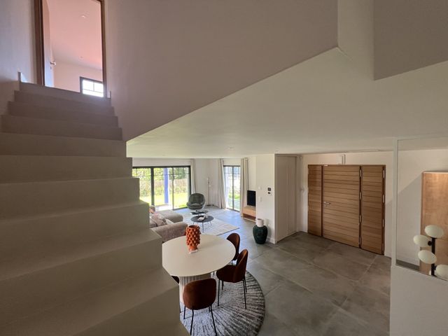 Afficher la photo en grand maison à vendre - 5 pièces - 145.0 m2 - ANDERNOS LES BAINS - 33 - AQUITAINE - Century 21 Duprat & Associés