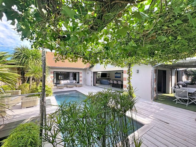 maison à vendre - 6 pièces - 180.8 m2 - ARCACHON - 33 - AQUITAINE - Century 21 Duprat & Associés