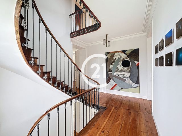 maison à vendre - 8 pièces - 402.0 m2 - GENTE - 16 - POITOU-CHARENTES - Century 21 Duprat & Associés