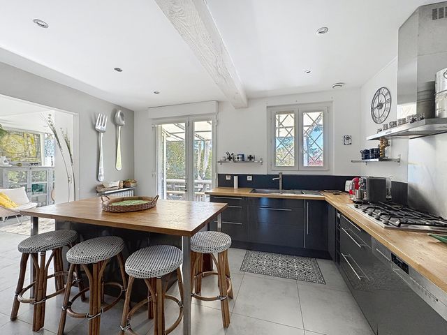 maison à vendre - 7 pièces - 225.96 m2 - ARCACHON - 33 - AQUITAINE - Century 21 Duprat & Associés